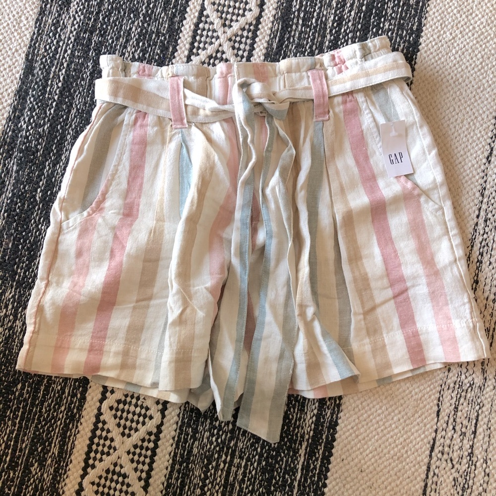 NWT GAP paper bag waist shorts